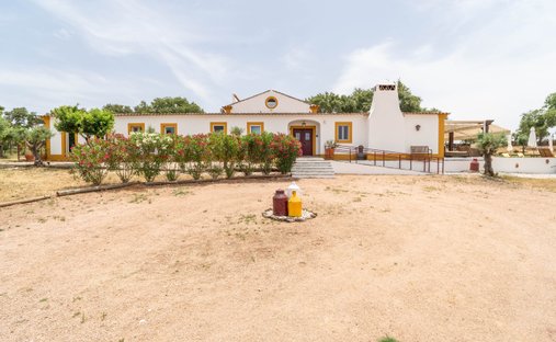 Landhaus in Alandroal (Nossa Senhora da Conceicao), Sao Bras dos Matos (Mina do Bugalho) e Juromenha (Nossa Senhora do Loreto), Distrikt Évora, Portugal 1