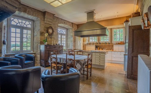 Castle for Sale in Rodez, Occitanie, France