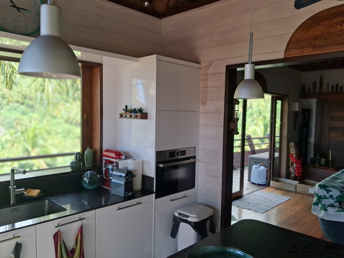 Tahiti Punaauia In Puna'auia, Windward Islands, French Polynesia For