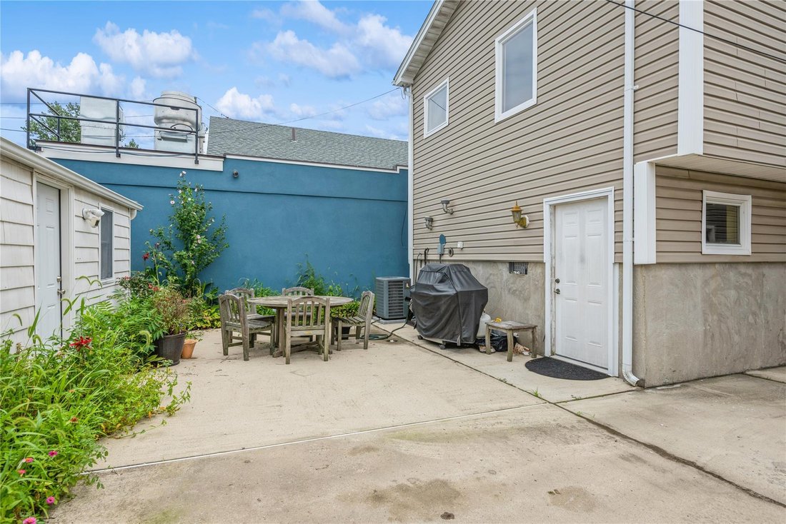House in Bayville, New York, United States 5 - 16030863