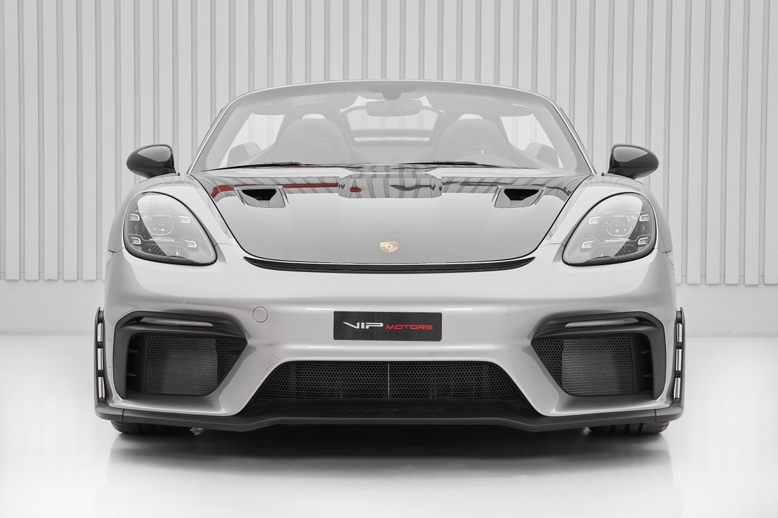 Cabriolet in Dubai, Dubai, United Arab Emirates 2 - 16030974