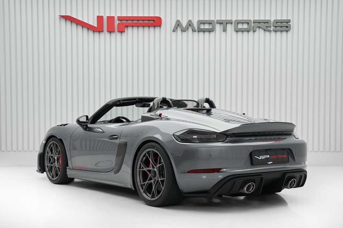 Cabriolet in Dubai, Dubai, United Arab Emirates 4 - 16030969