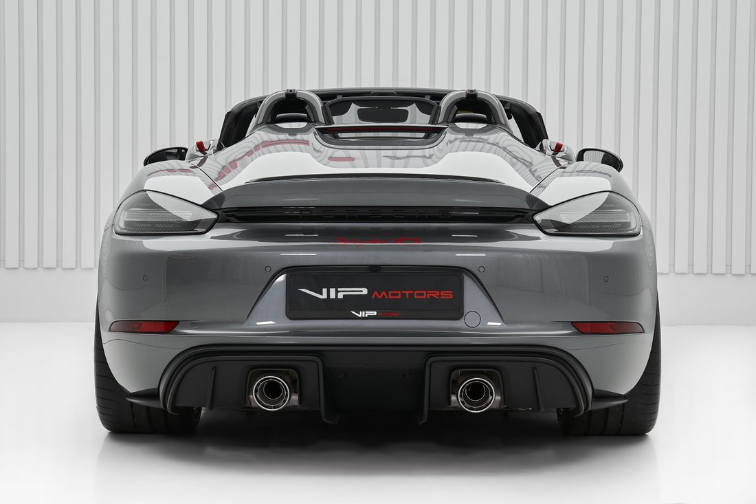 Cabriolet in Dubai, Dubai, United Arab Emirates 5 - 16030969