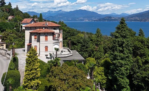 Villa in Gremiasco, Piedmont, Italy 1