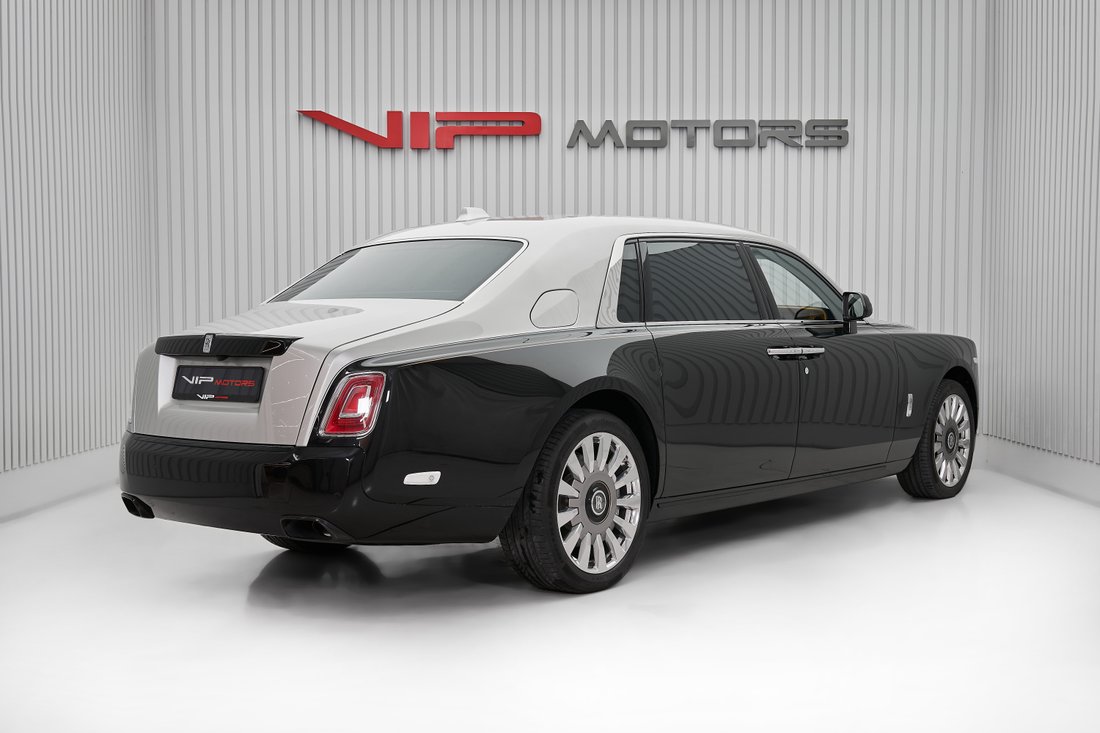 Sedan in Dubai, Dubai, United Arab Emirates 4 - 16031070