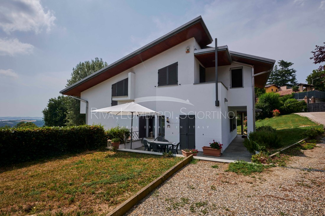 Villa in Moncalvo, Piedmont, Italy 2 - 16031090