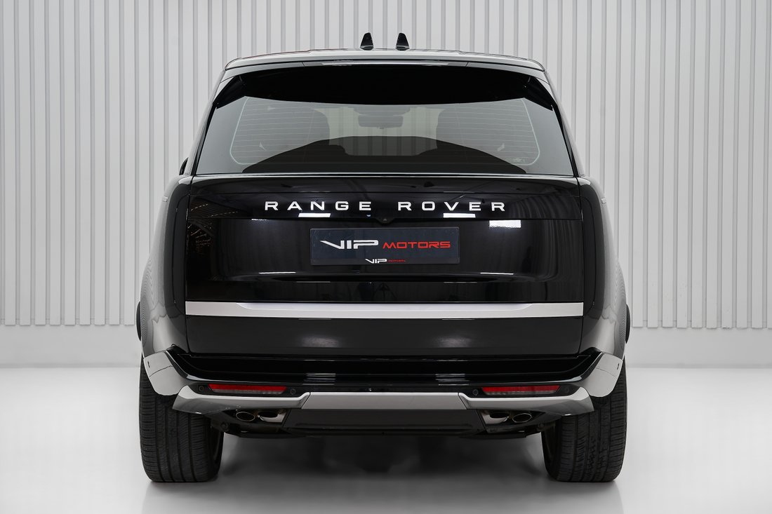 Suv in Dubai, Dubai, United Arab Emirates 5 - 16034962