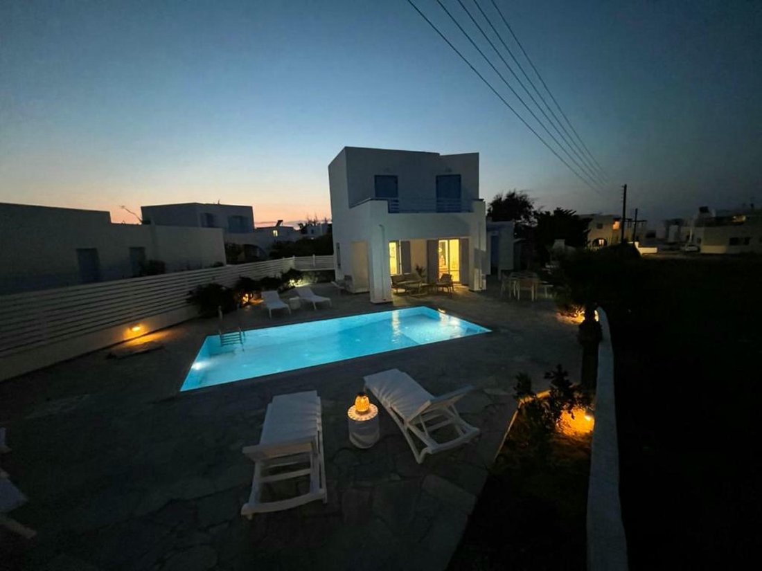 House in Thira, Aegean, Greece 2 - 16034977