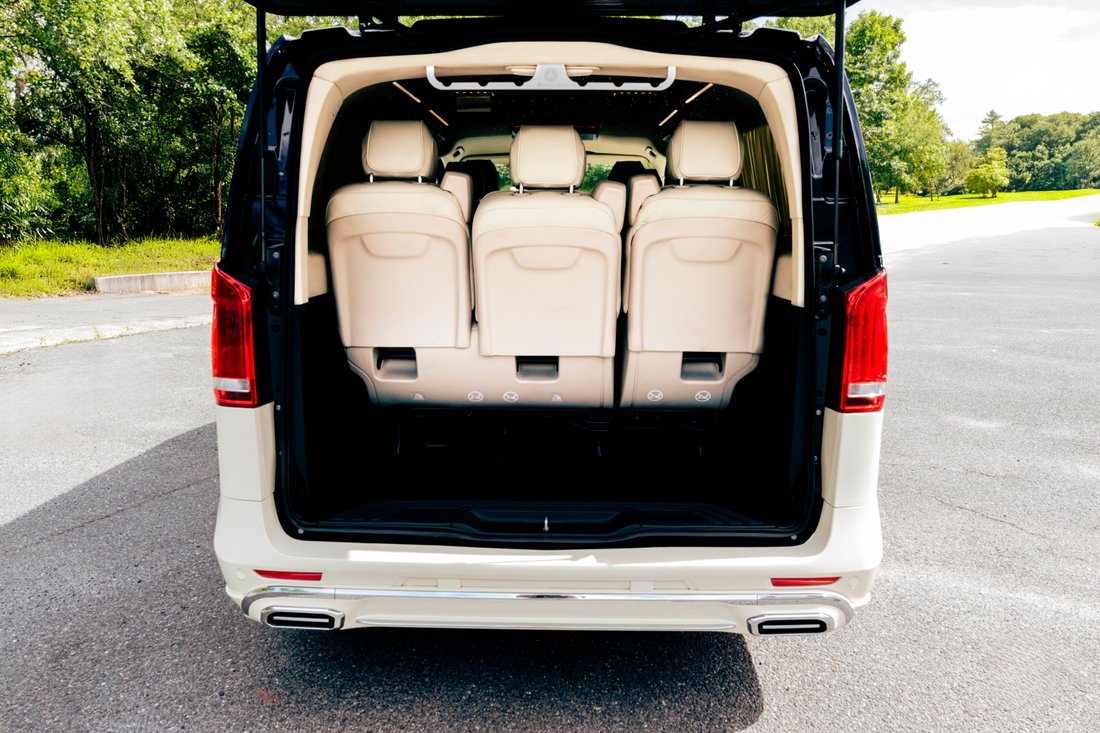 Limousine in Mount Laurel Township, New Jersey, United States 3 - 15504389