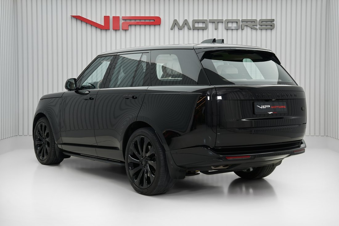 Suv in Dubai, Dubai, United Arab Emirates 4 - 16034928