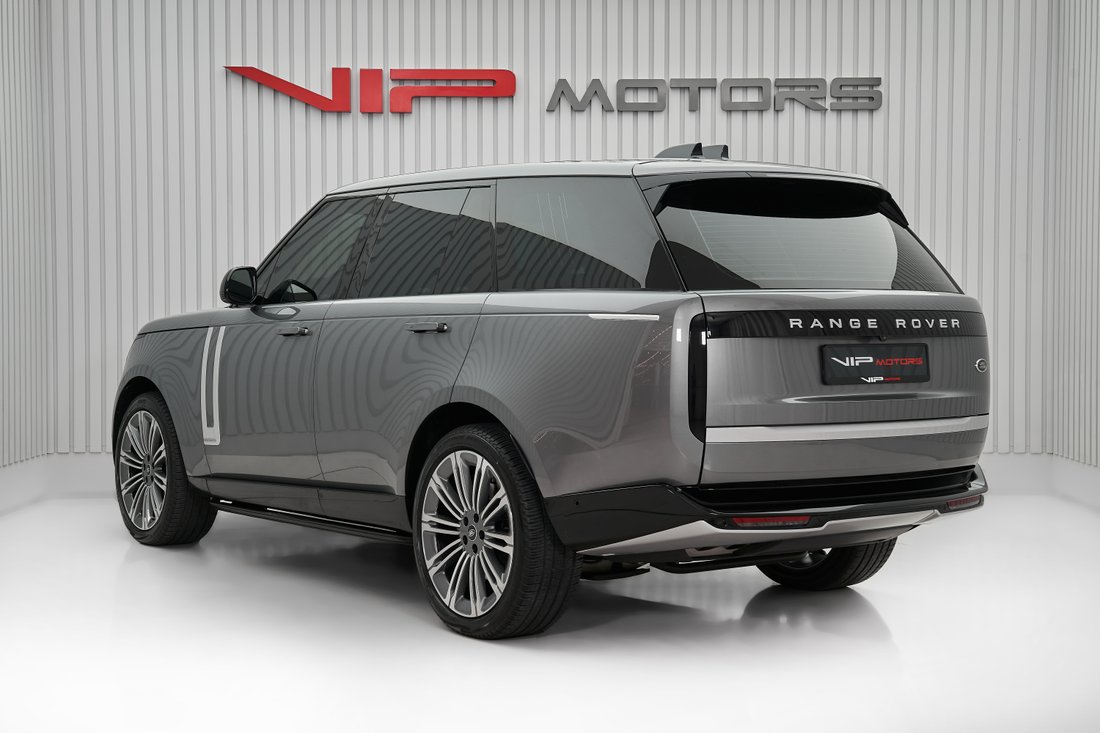 Suv in Dubai, Dubai, United Arab Emirates 4 - 16035142
