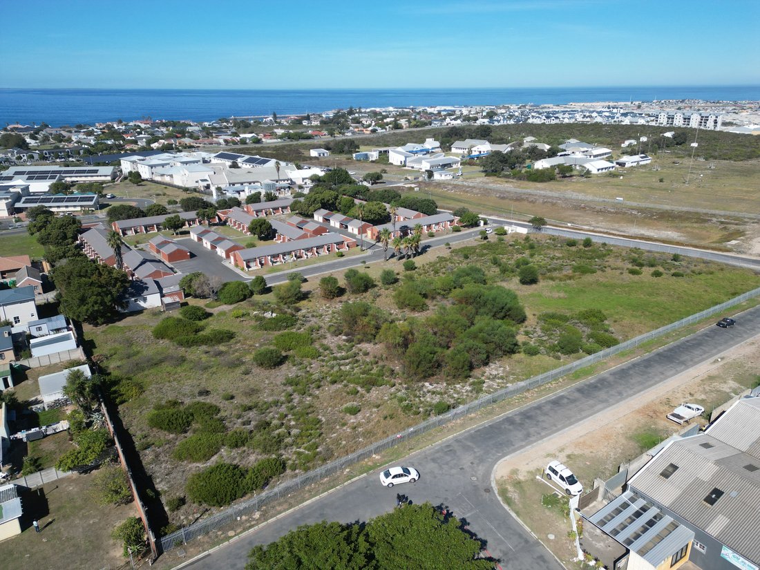 Land in Fernkloof Estate, Western Cape, South Africa 4 - 16032056