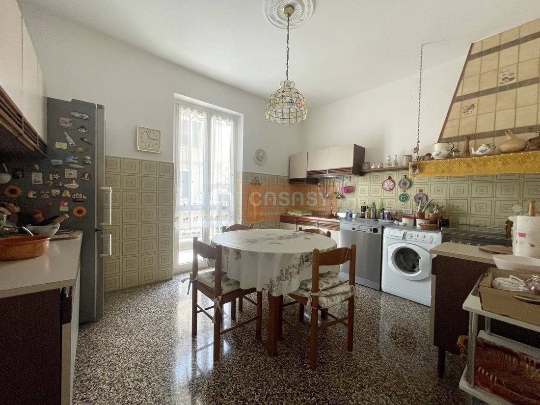 House in Center, Albenga, Liguria 4 - 16035980