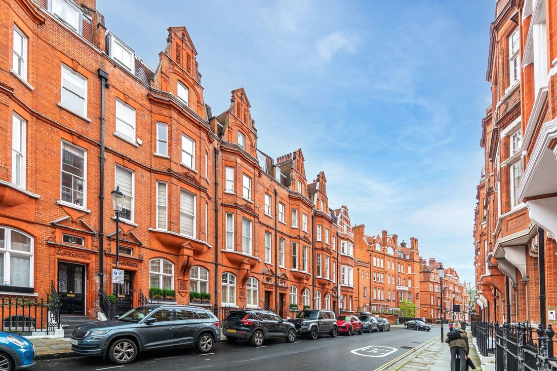 Apartment in Brompton, Kensington And Chelsea, England 1 - 15595158