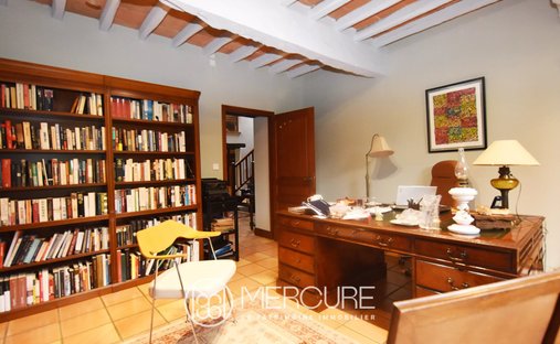 Castle for Sale in Moissac, Occitanie, France