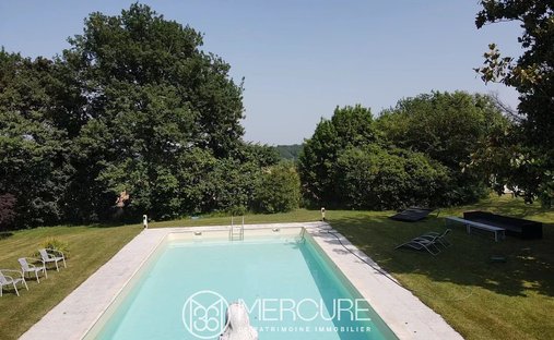 For Sale Near Marciac (32) 32 Room Castle 1540 M2 Of Living Space 5.8 Hectare Estate