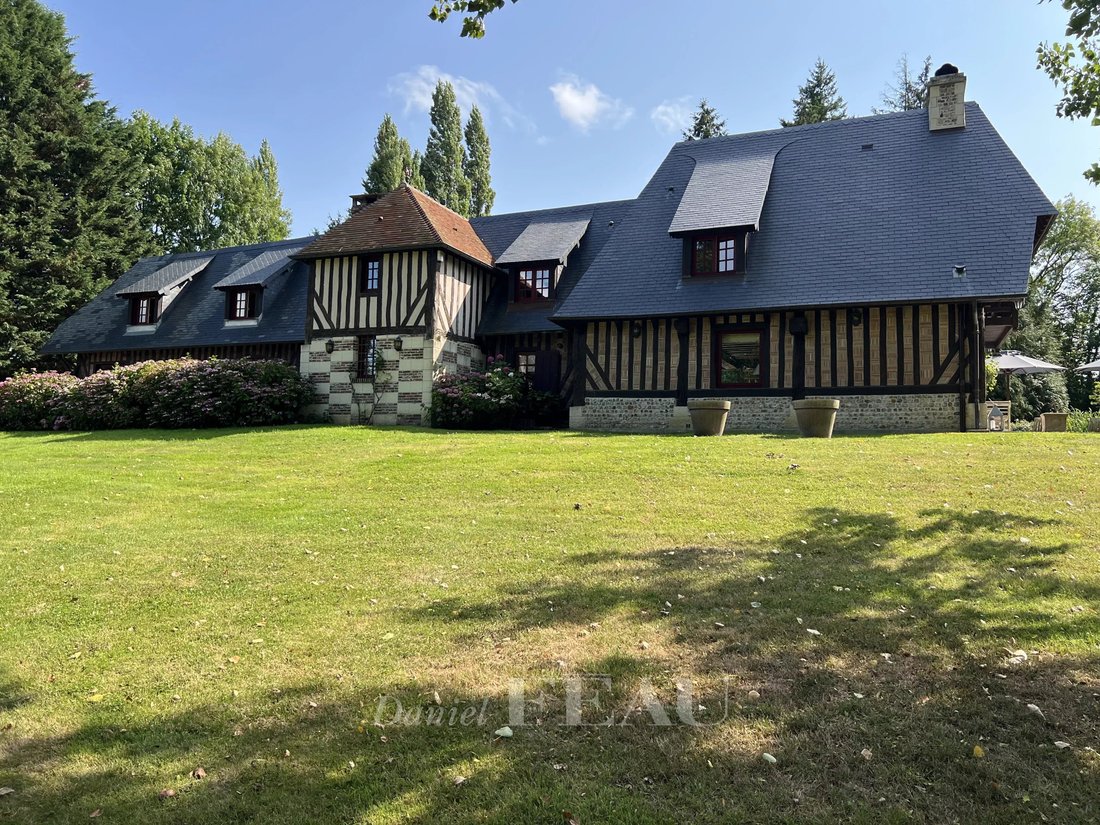 Estate in Pont-l'Évêque, Normandy, France 4 - 16031416