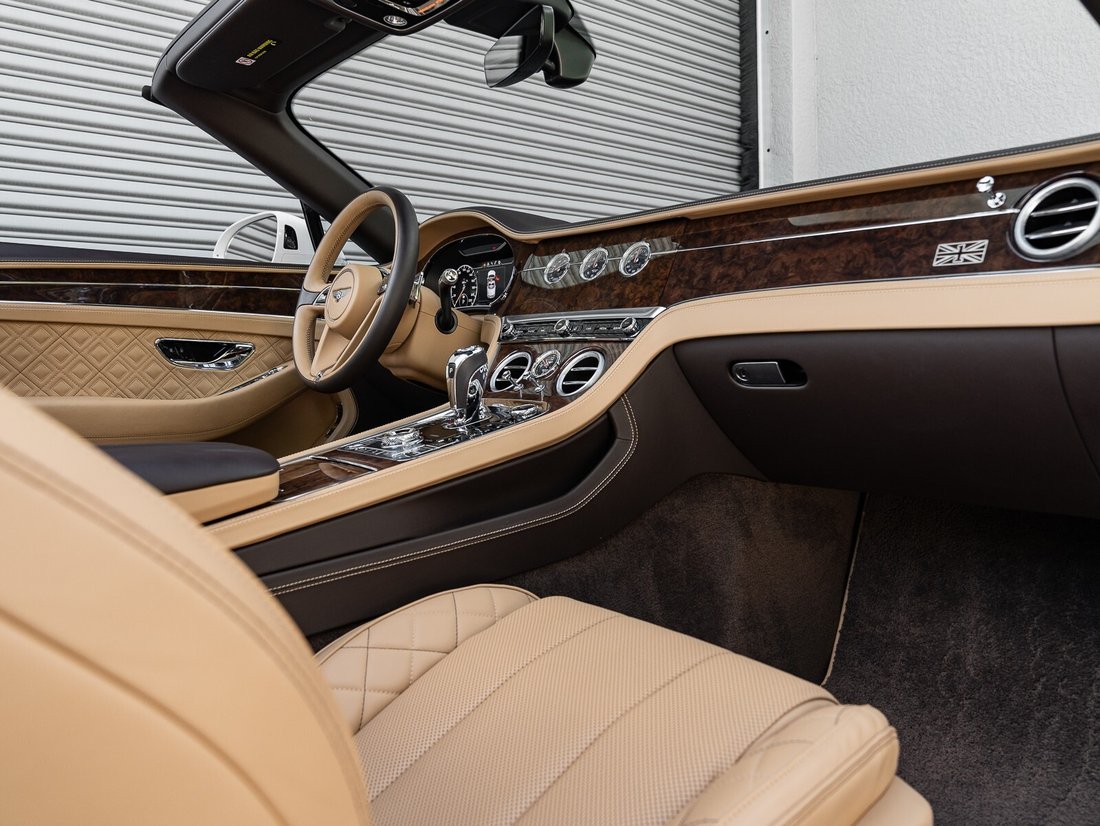 Cabriolet in Naples, FL 2 - 16026645