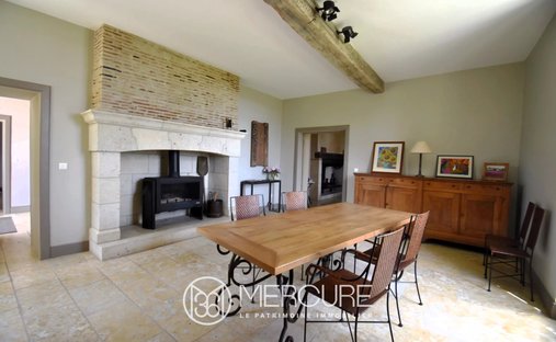 Renovated 15 18th Centuries Chateau