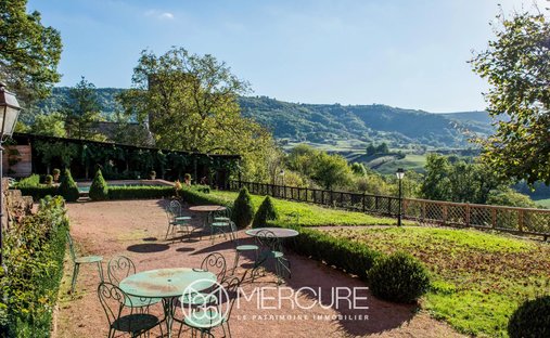 Castle for Sale in Rodez, Occitanie, France