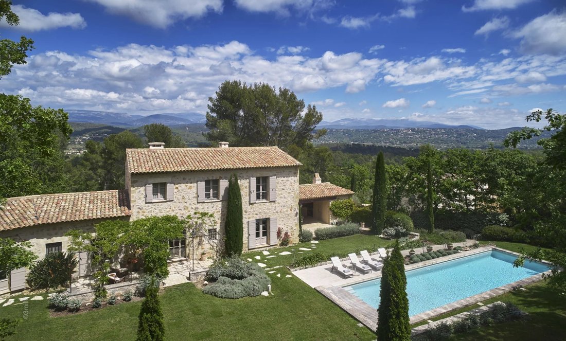 Villa in Tourrettes, Provence-Alpes-Côte d'Azur, France 2 - 12885426