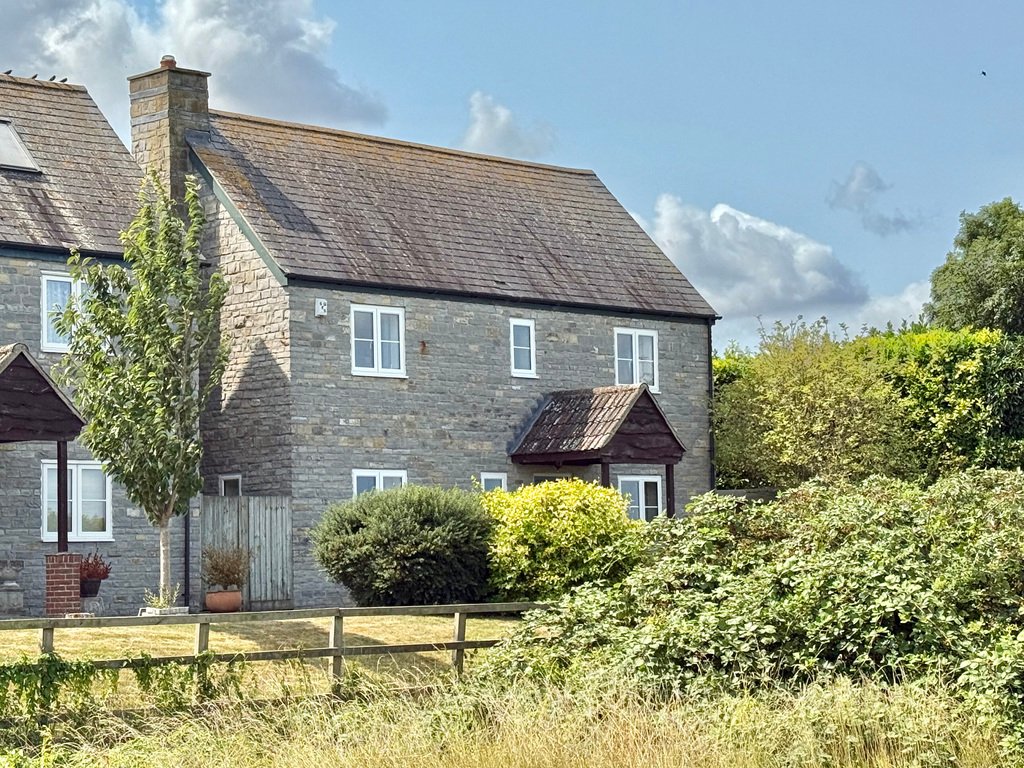 House in Long Load, England 1 - 16031527