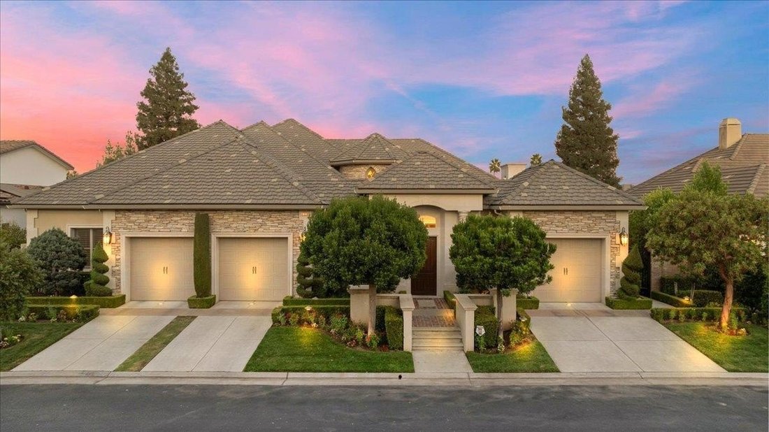 House in Fresno, California, United States 1 - 16036881