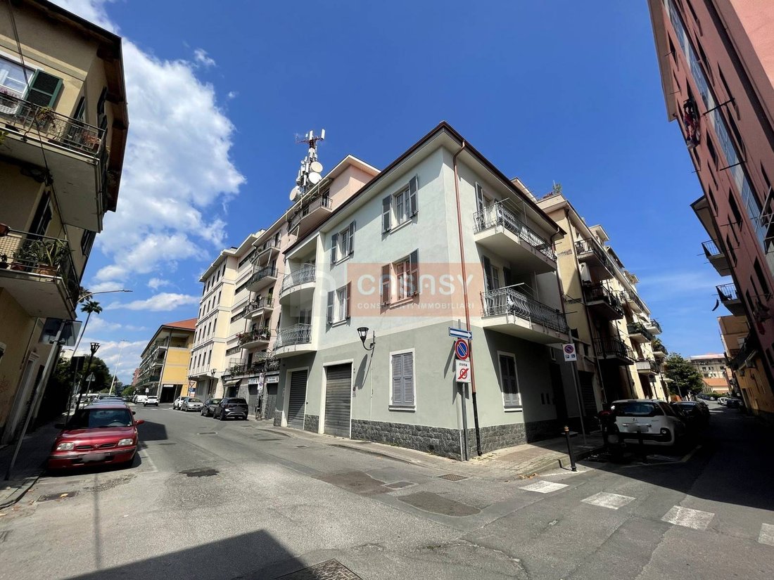 House in Center, Albenga, Liguria 2 - 16035980