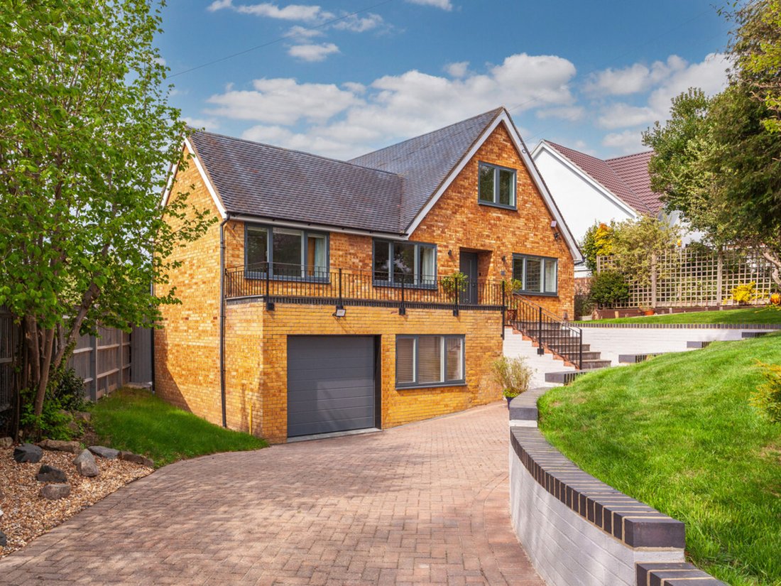 House in Buckinghamshire, England 1 - 16032750