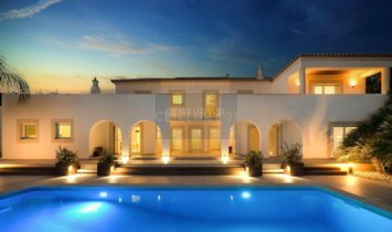 Villa in Portimao, Algarve, Portugal 1