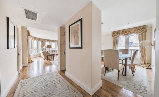 Apartment in Pimlico, Westminster, England 1