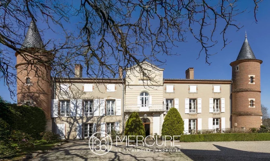 Elegant XI Xth Century Castle Beautiful Park Pool