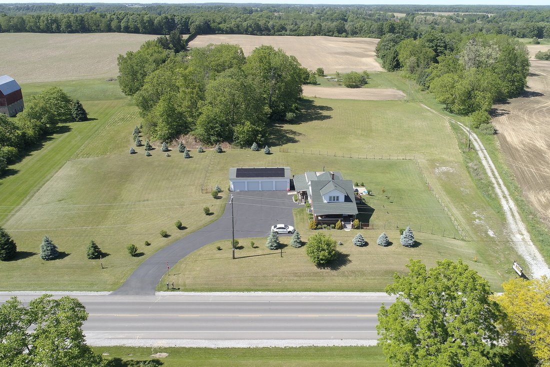 House in Caledonia, Michigan, United States 1 - 14332214