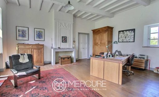 Renovated 15 18th Centuries Chateau