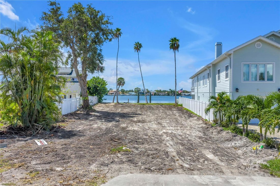 Land in Indian Shores, Florida, United States 1 - 16036507