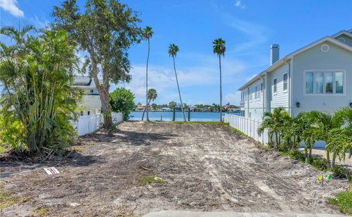 Terreno a Indian Shores, Florida, Stati Uniti 1