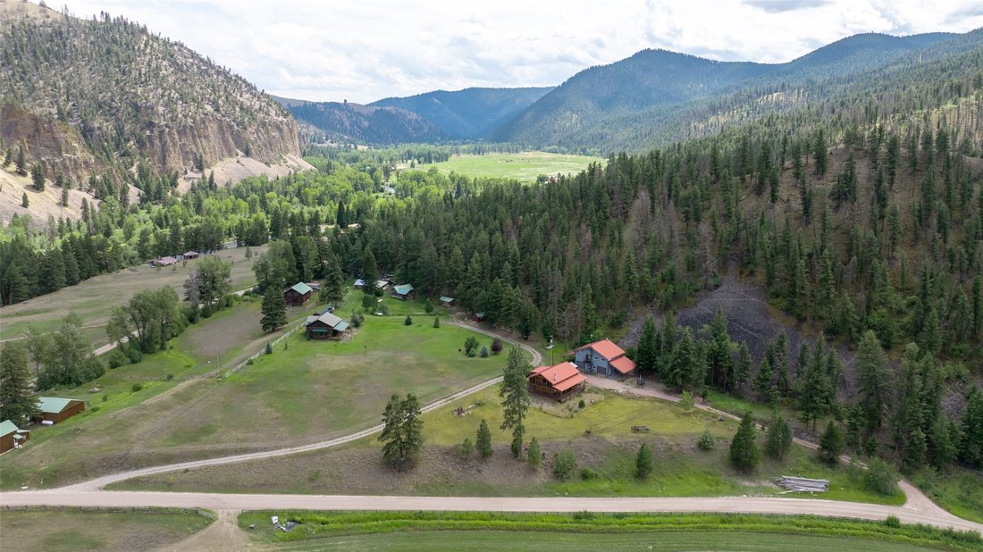 House in Philipsburg, Montana, United States 1 - 16035897