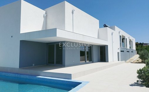 Villa in Alcantarilha, Algarve, Portugal 1