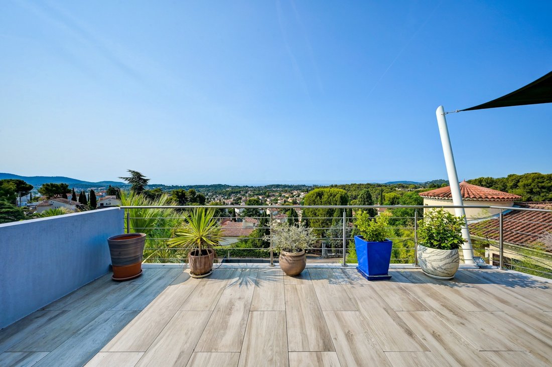 House in Sainte Musse, Toulon, France 3 - 16032474