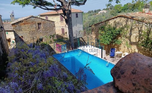 Villa in Bibbona, Tuscany, Italy 1