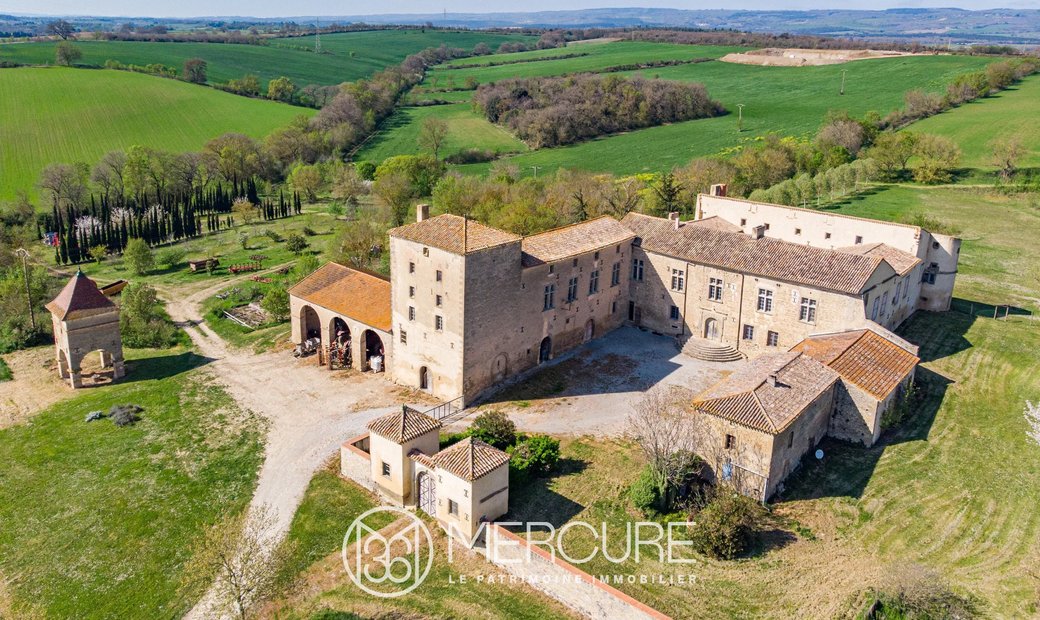 South Of France, Magnificent 15th Century Medieval Chateau