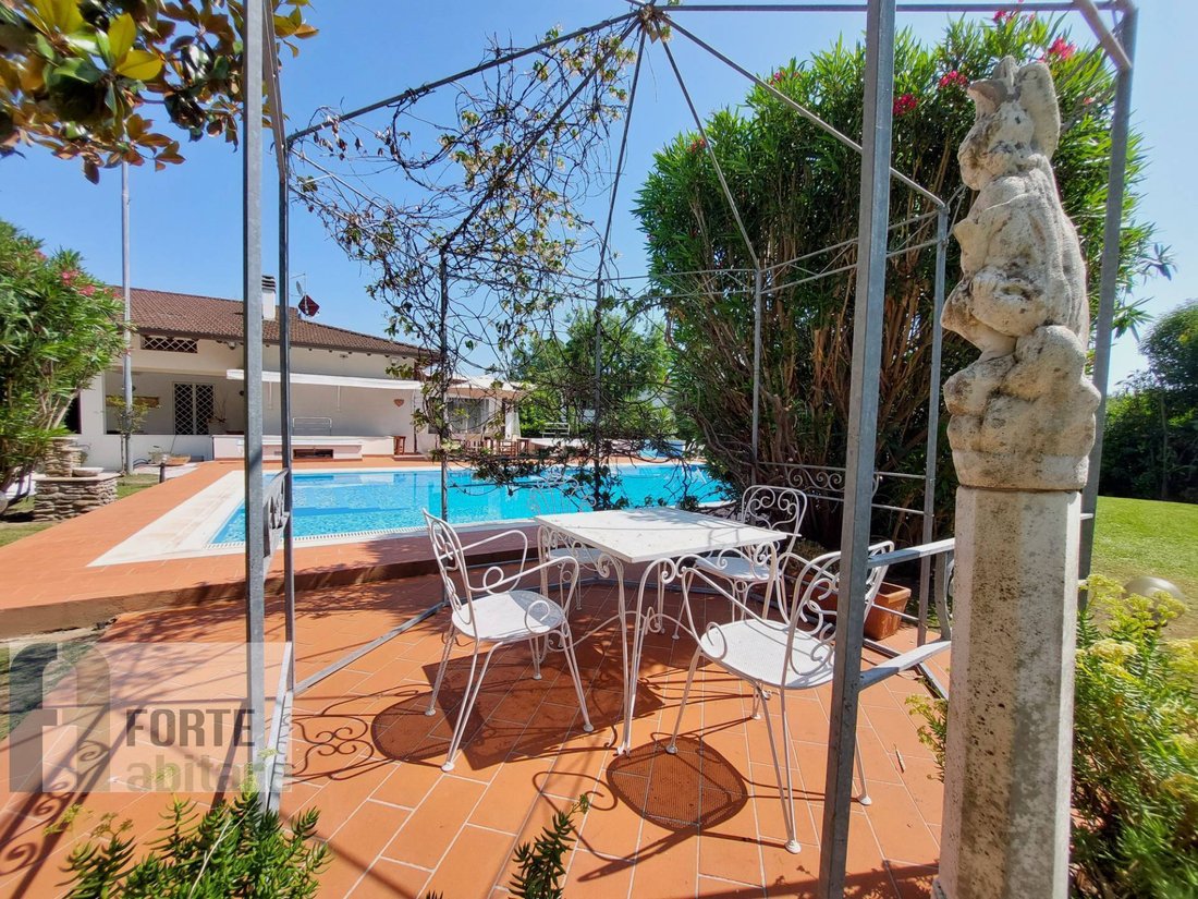 Villa in Caranna-Vaiana, Forte dei Marmi, Tuscany 5 - 16033155
