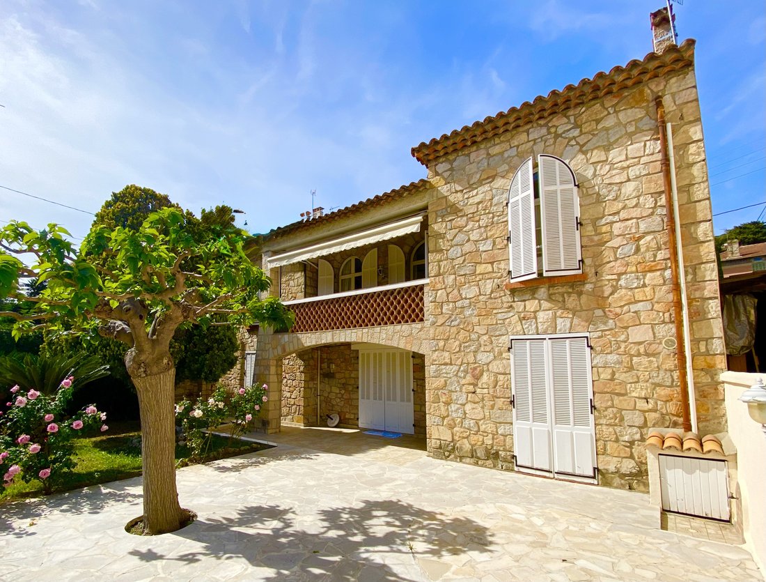 House in Maurice Jeanpierre, Le Cannet, France 2 - 16031241