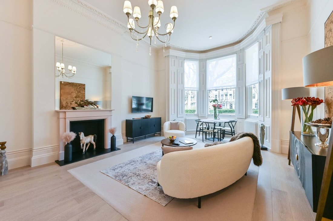 Apartment in Earls Court, Kensington And Chelsea, England 2 - 15659053