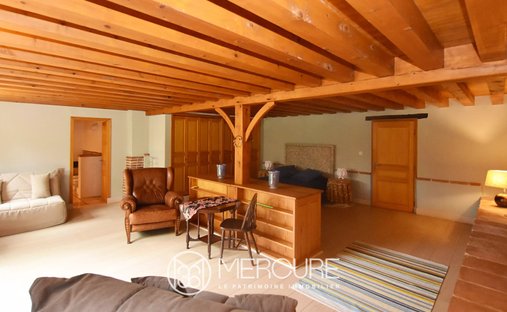 Castle for Sale in Moissac, Occitanie, France