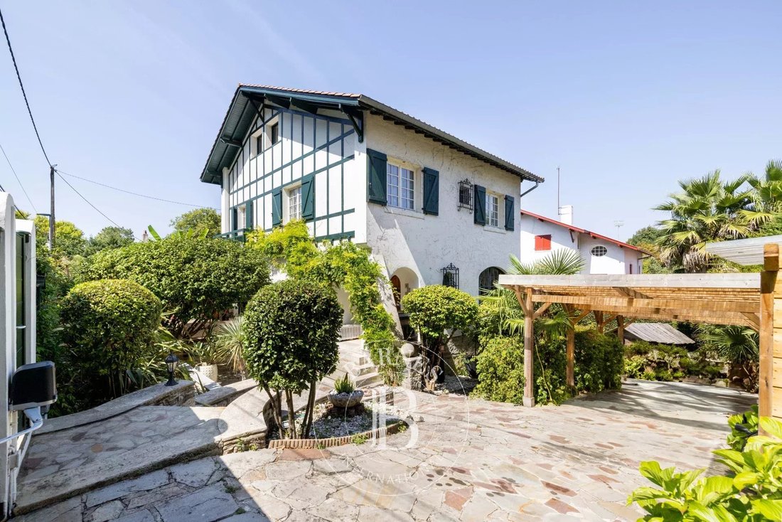 House in Biarritz, Nouvelle-Aquitaine, France 1 - 16031465