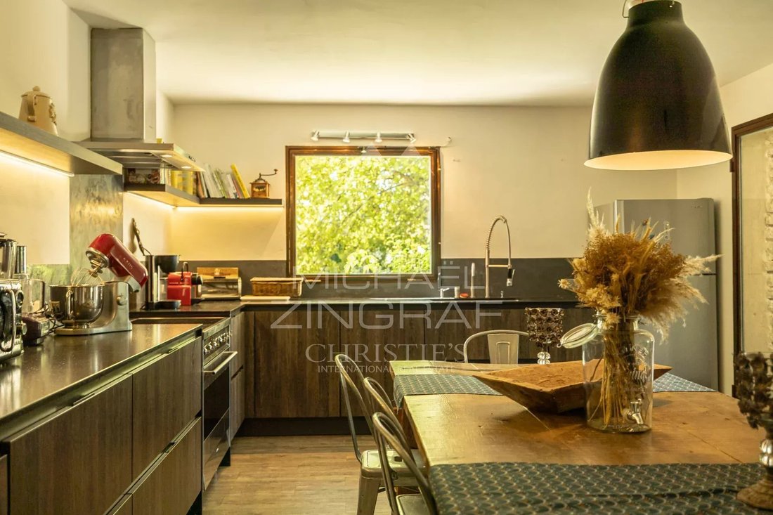 House in Gordes, Provence-Alpes-Côte d'Azur, France 5 - 14560269