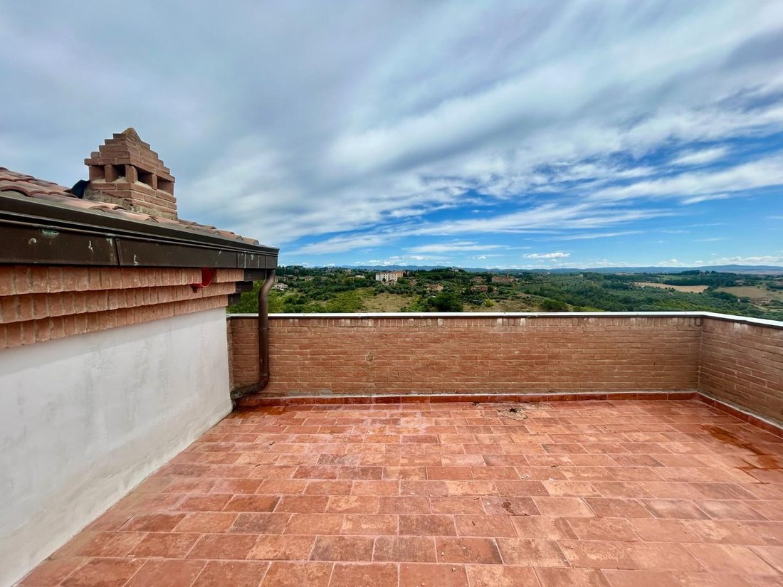 Villa in Porta Tufi - Porta Romana, Siena, Tuscany 1 - 16032866