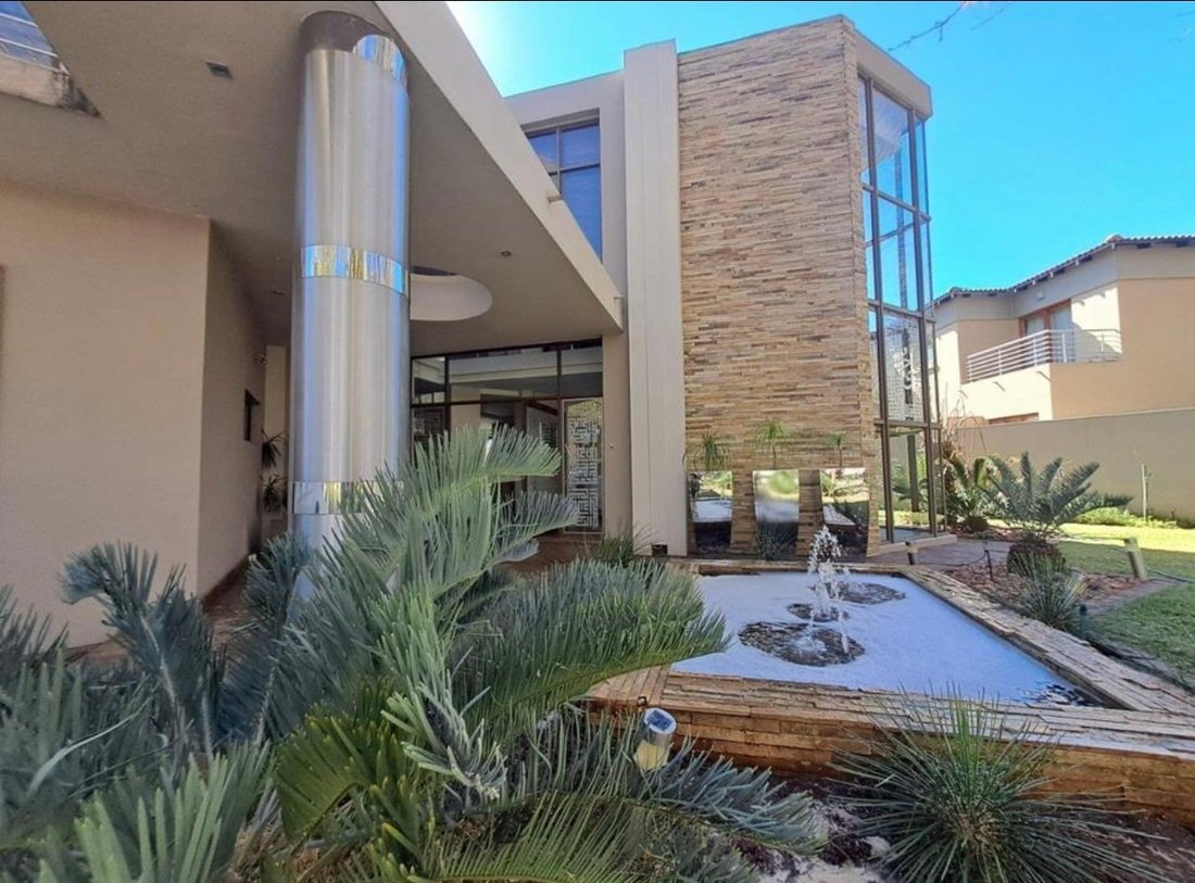 House in Bendor Park, Limpopo, South Africa 1 - 16032035
