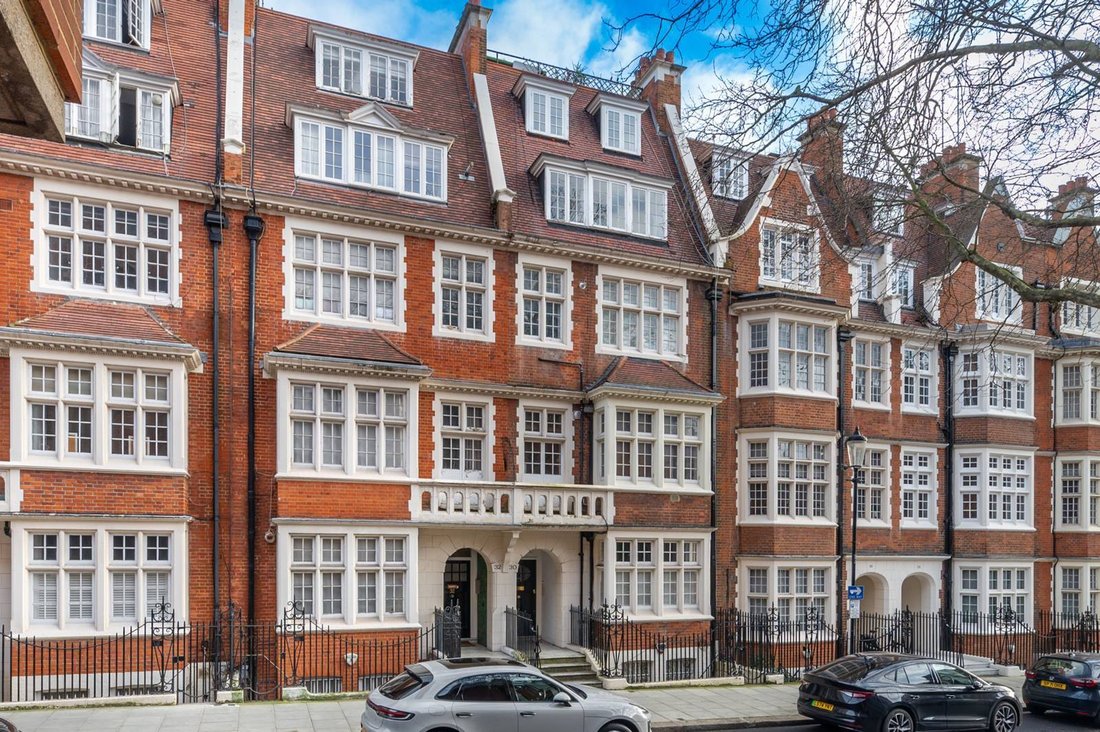 Apartment in Campden Hill, Kensington And Chelsea, England 3 - 15648074